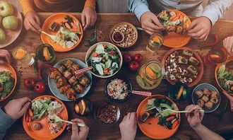 致餐飲服務(wù)經(jīng)營者 建設(shè)健康促進(jìn)與教育工作網(wǎng)絡(luò)的通知