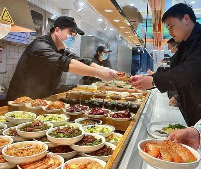 民營餐廳加入社區(qū)食堂:百種菜品、低脂低油專區(qū)&hellip;