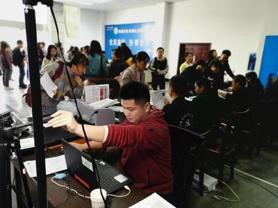 計算機學院全程聯合培養(yǎng)研究生服務孝感市教育考試院研究生招生現場報名工作